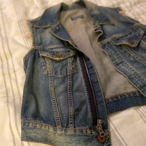 Polo Ralph Lauren Jean Vest.